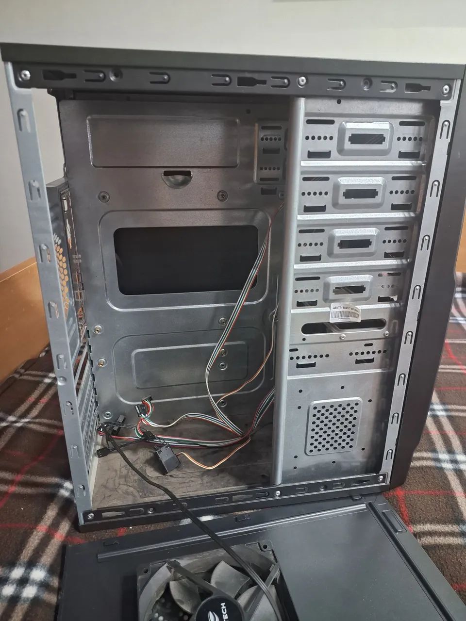 Gabinete ATX 4 baias Ft 403 - Foto 3