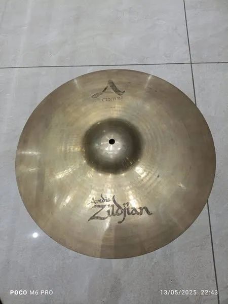 Prato Zildjian A Custom Crash 18