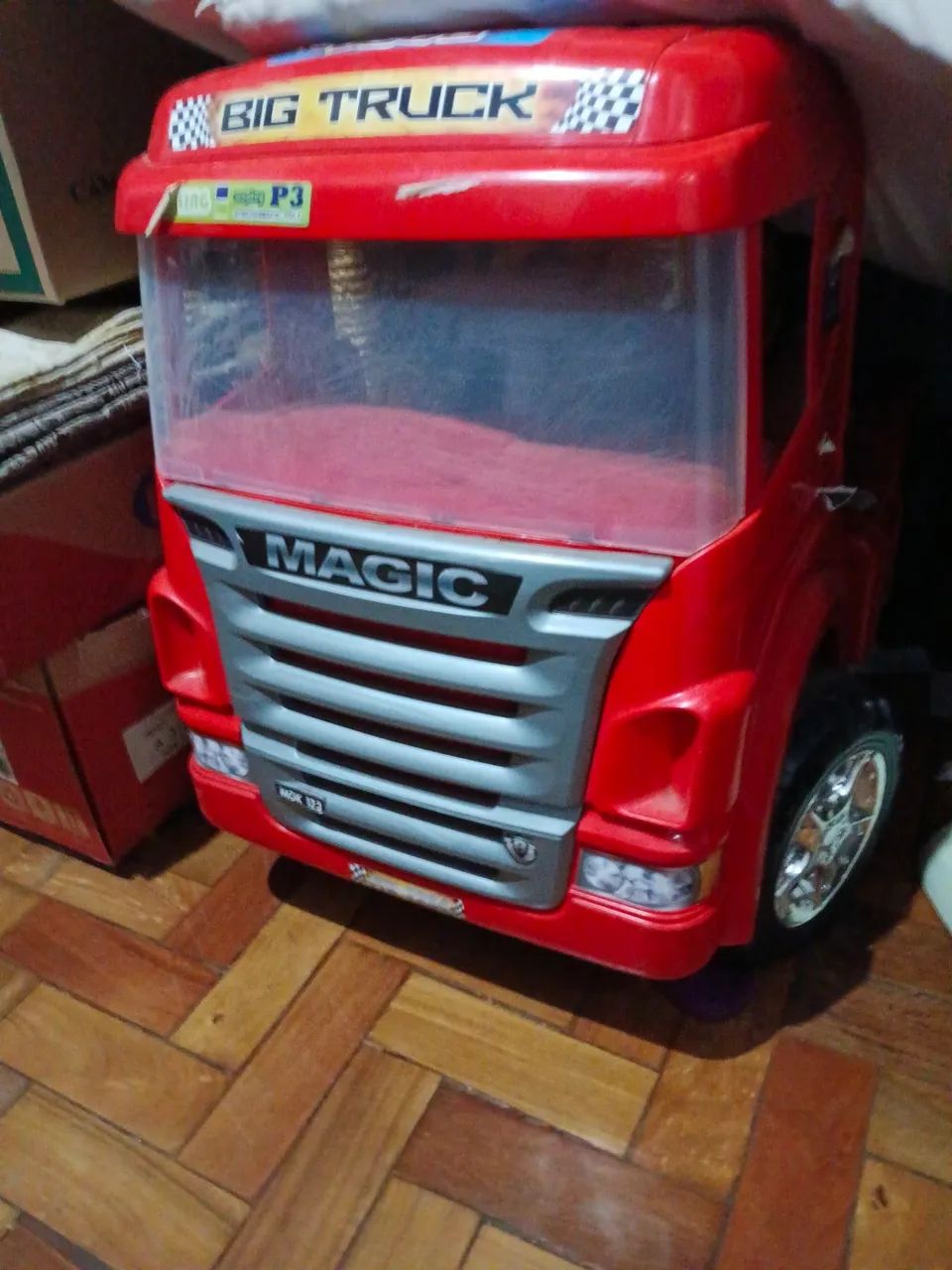 Caminhão elétrico 