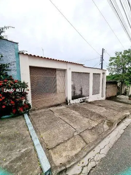 Casa para Venda em Sorocaba, Julio de Mesquita Filho, 2 dormitórios, 1 banheiro, 2 vagas