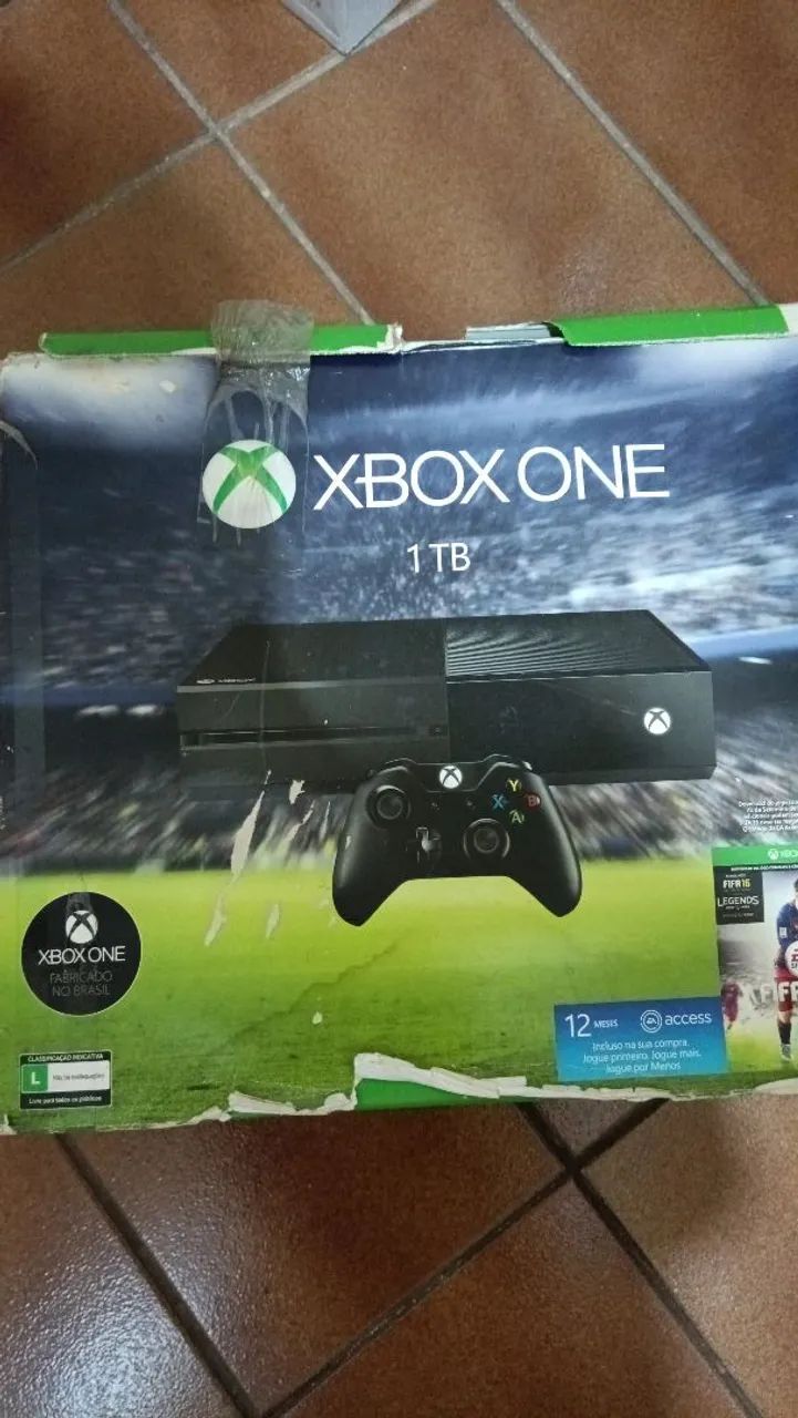 Xbox One 1TB -com caixa e tudo