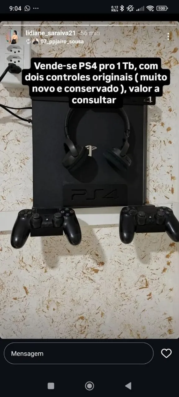 PS4 Pro 1TB com 2 Controles Originais