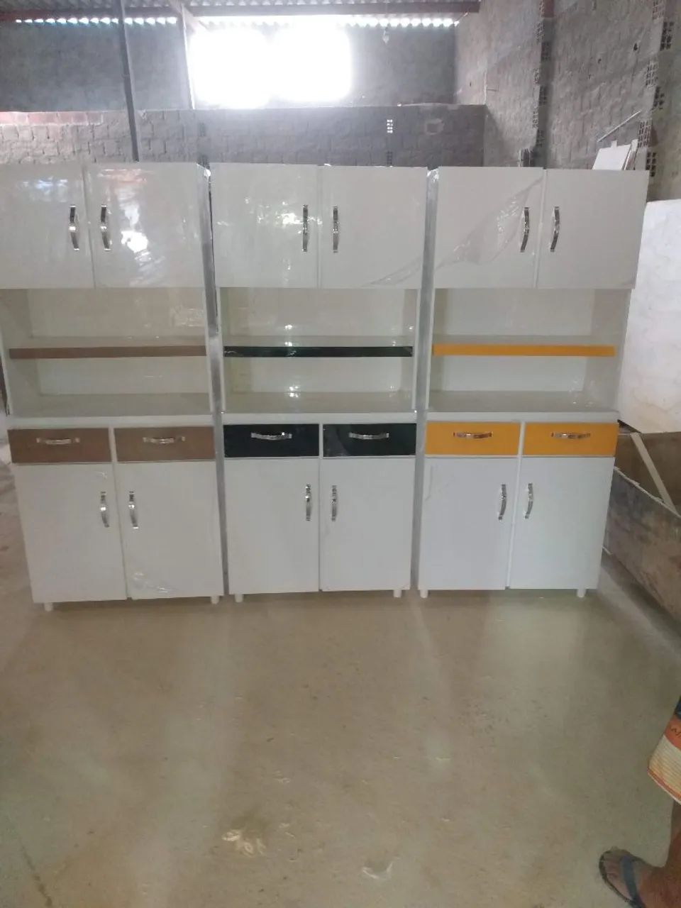 Armários de cozinha de chão, novos e de madeira! - Foto 3