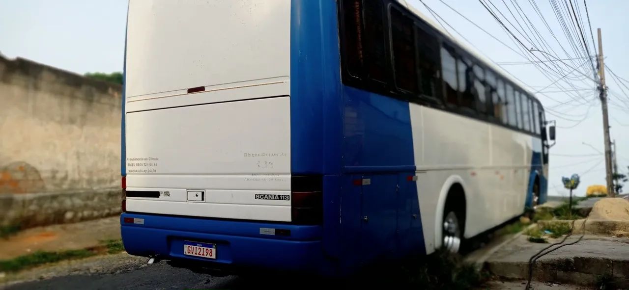 Ônibus motor Scania 113 novo com estrutura  em bom estado de conservação.  - Foto 2