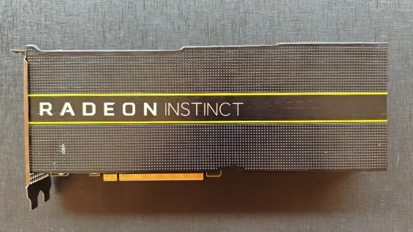 Placa de vídeo AMD Radeon Instinct Mi50/ Radeon VII 16gb vram
