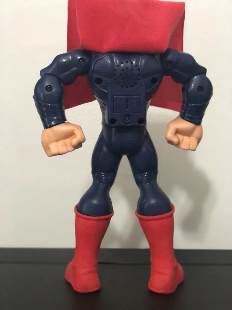 Boneco Super Man com Capa e Efeitos Sonoros - Foto 3