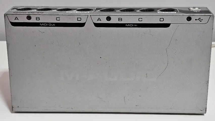 Placa Midi MAudio 4x4 - Foto 3