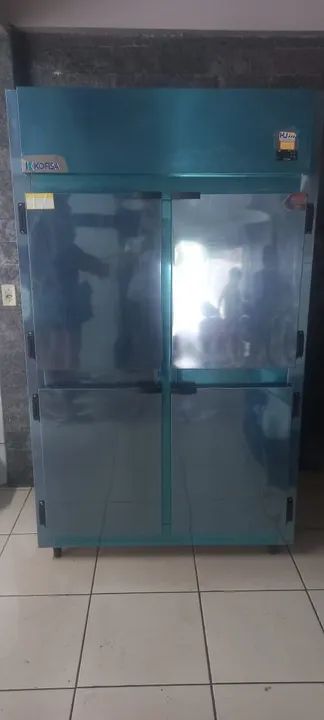 NZ. Geladeira mini câmara comercial 4 portas inox KOFISA 