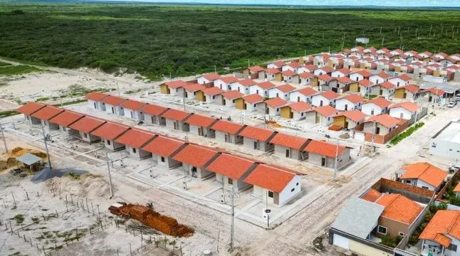 PI- CASA À VENDA NO RESIDENCIAL BRISA LESTE