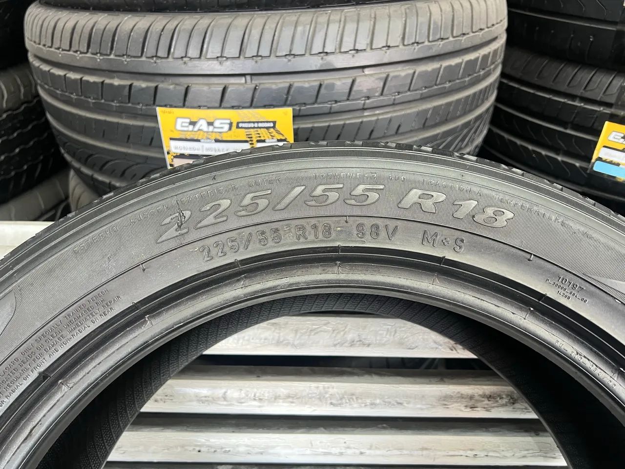 Pneu 225/55/18 Pirelli Scorpion Verde / Pneu 225/55R18 Pirelli R
