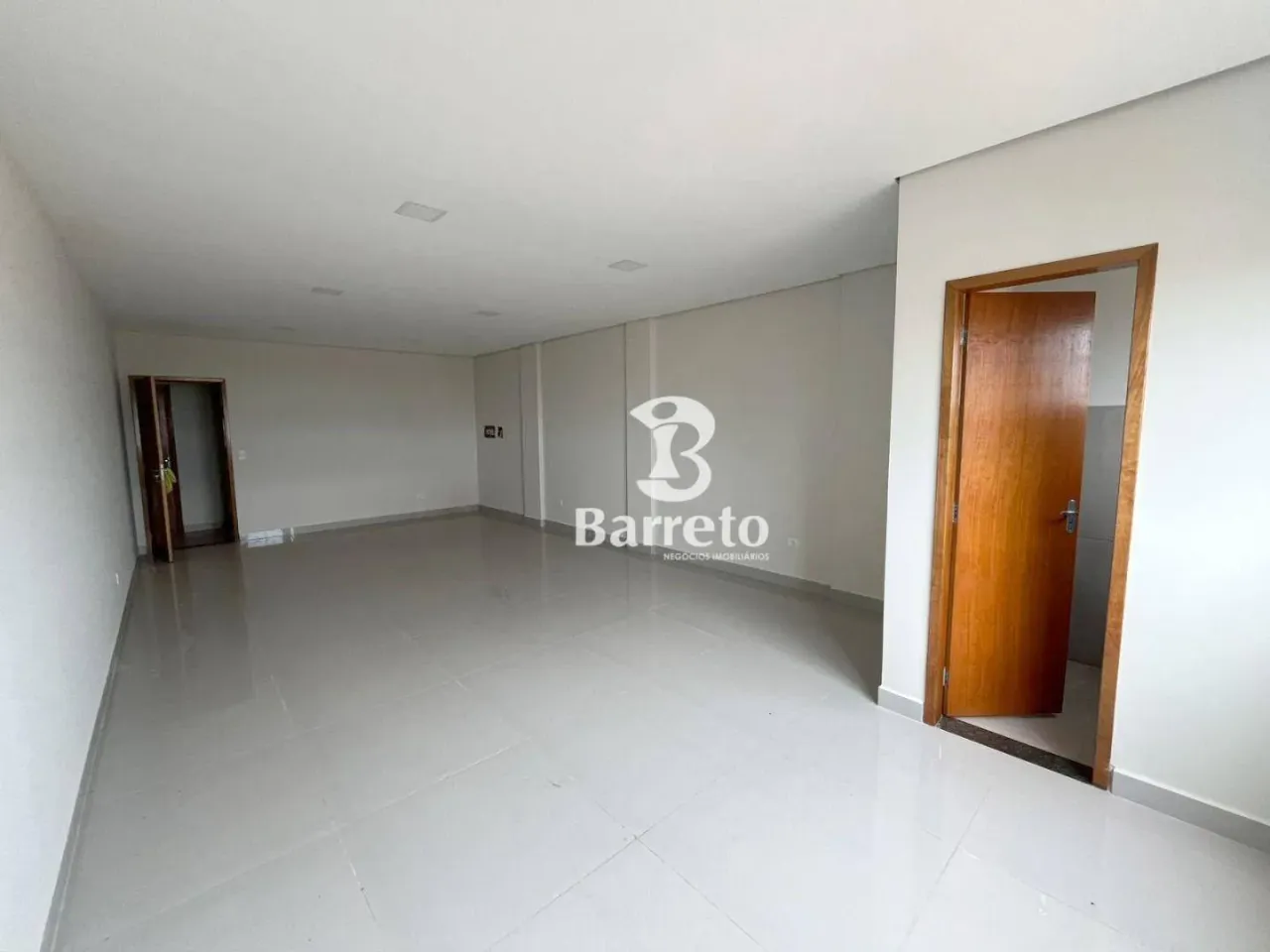 Sala Comercial para Locação na Zona Leste, Londrina-PR