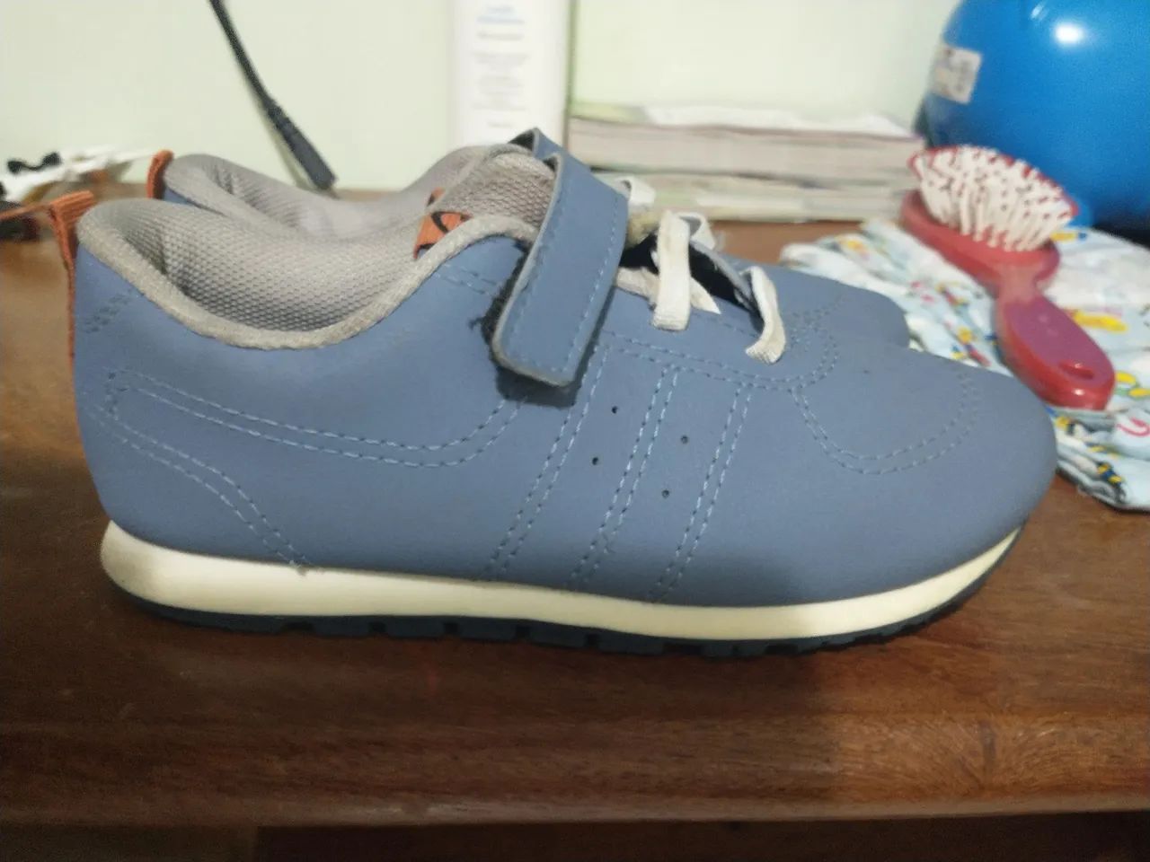 Children's shoes