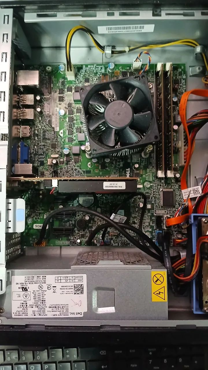 DEEL Desktop Computer, Original, Well-Preserved64308011040387122