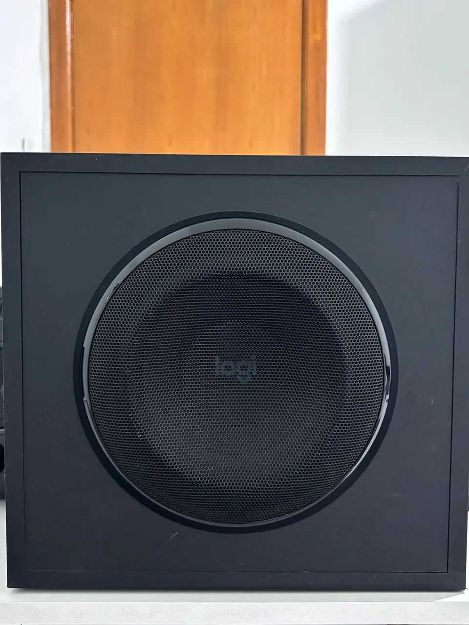 Caixa de Som Logitech Z623 THX 2.1 200W + Subwoofer - Foto 3