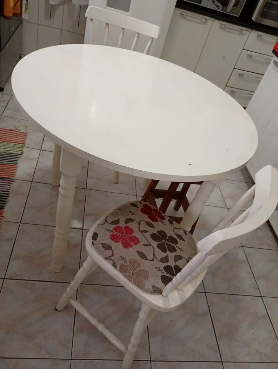 Mesa com duas cadeiras  - Foto 2