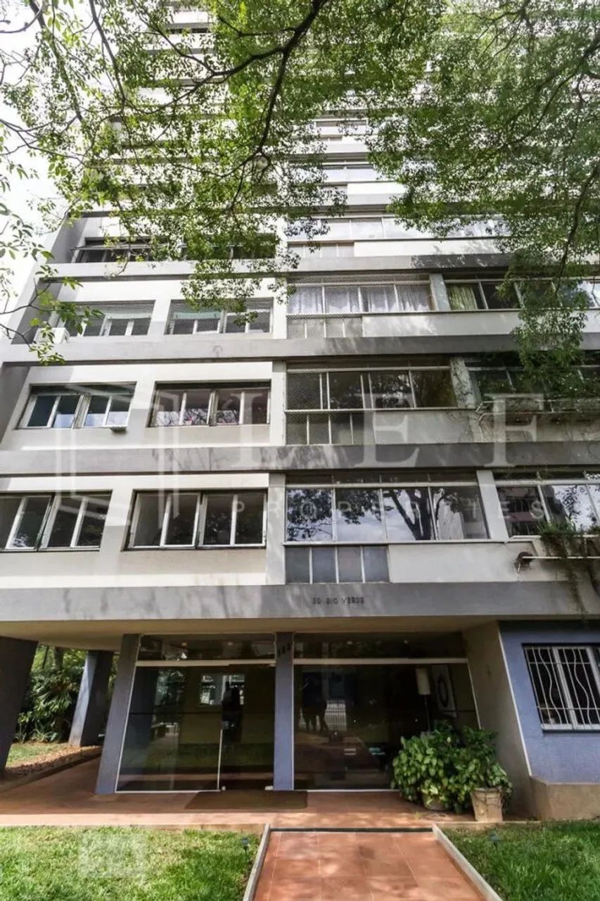 R Joaquim Antunes, Pinheiros
