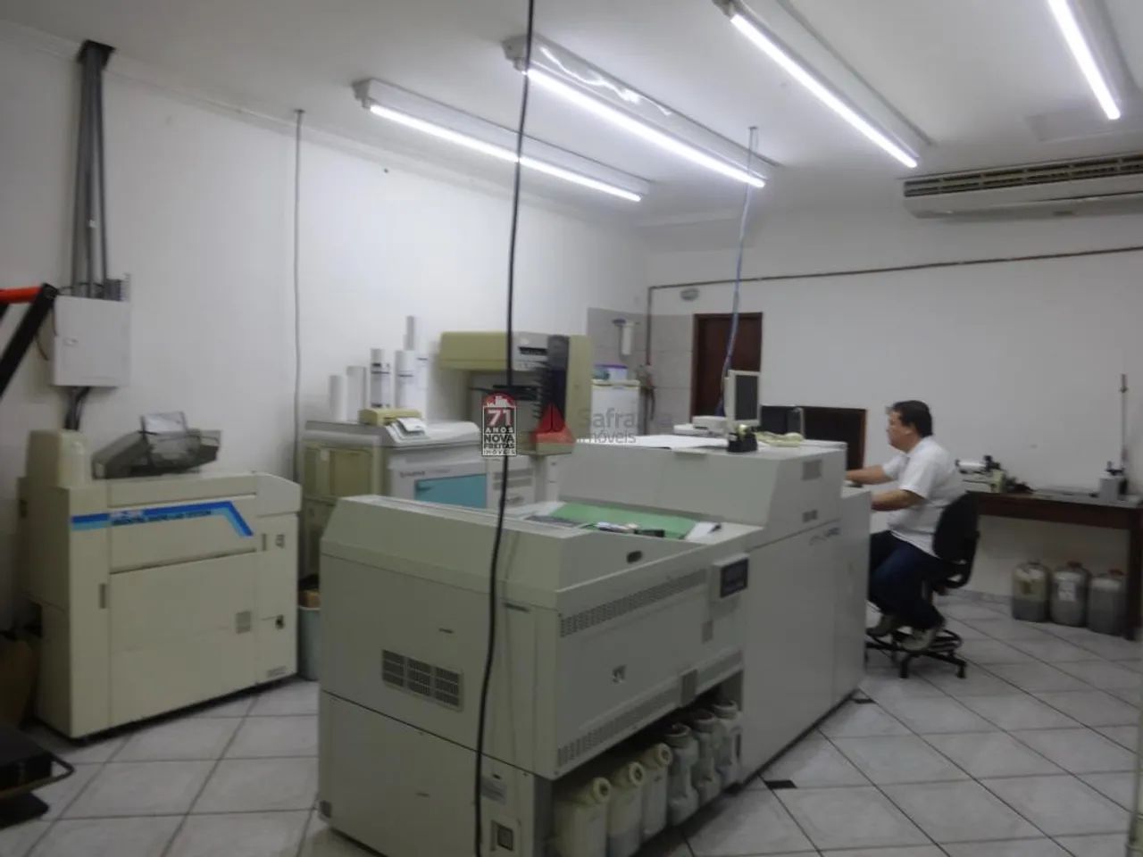 Comercial Prédio em Pindamonhangaba - Foto 2