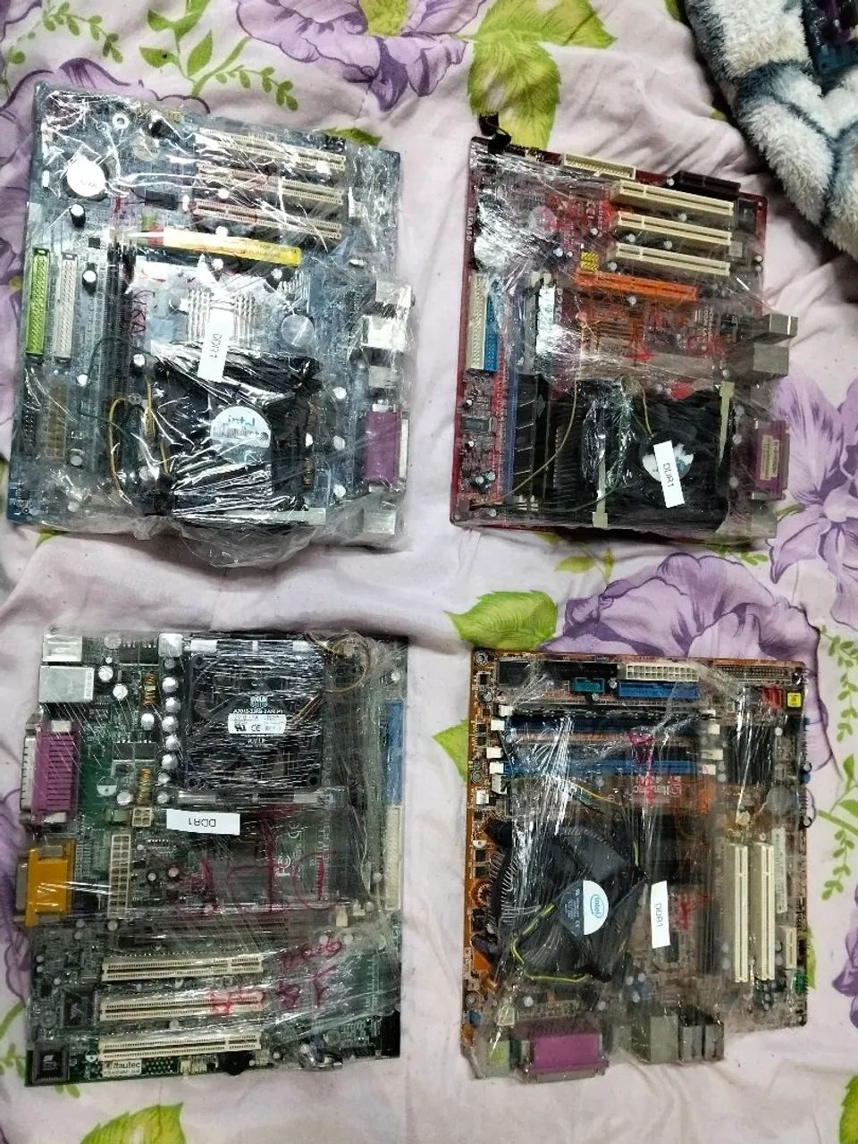 Lote com 4 placa mãe DDR 1 completa  - Foto 2
