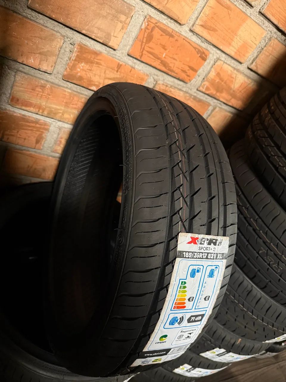 Pneu 185/35 R17 XBRI - Peças para carros, vans e utilitários - Ouro ...