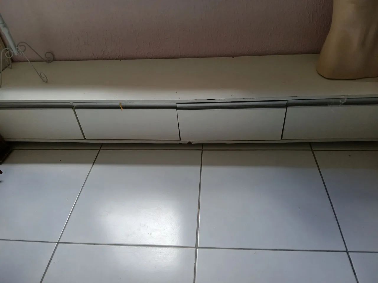 Armário baixo 4 gavetas para lojas 