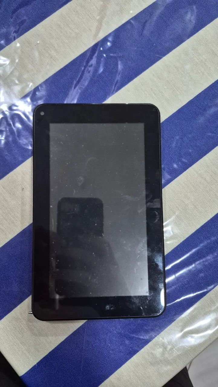 Tablet Lenoxx TB-7000 para peças 