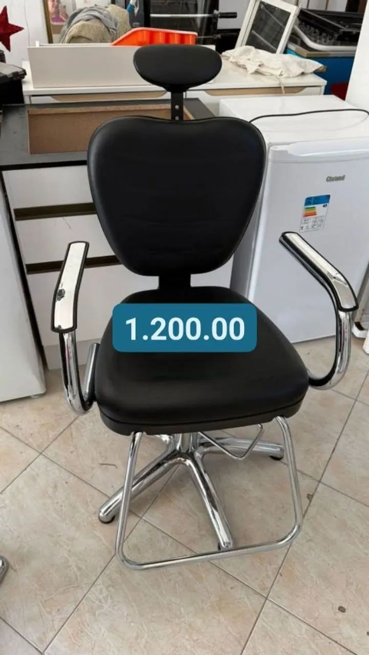 Selling salon chair — delivery available in Balneário Camboriú and surrounding area 1