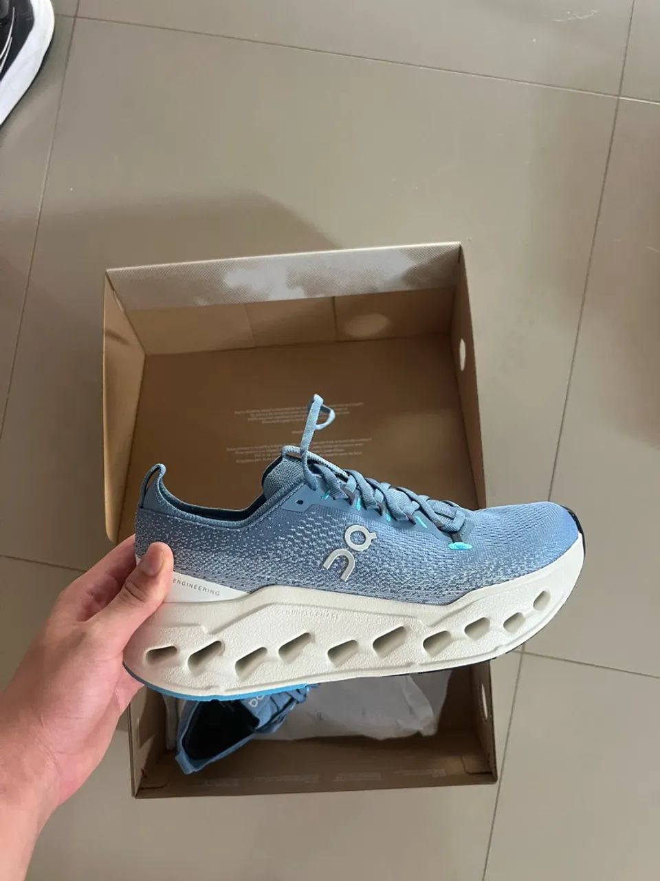 On Cloudsurfer Max 41BR Azul