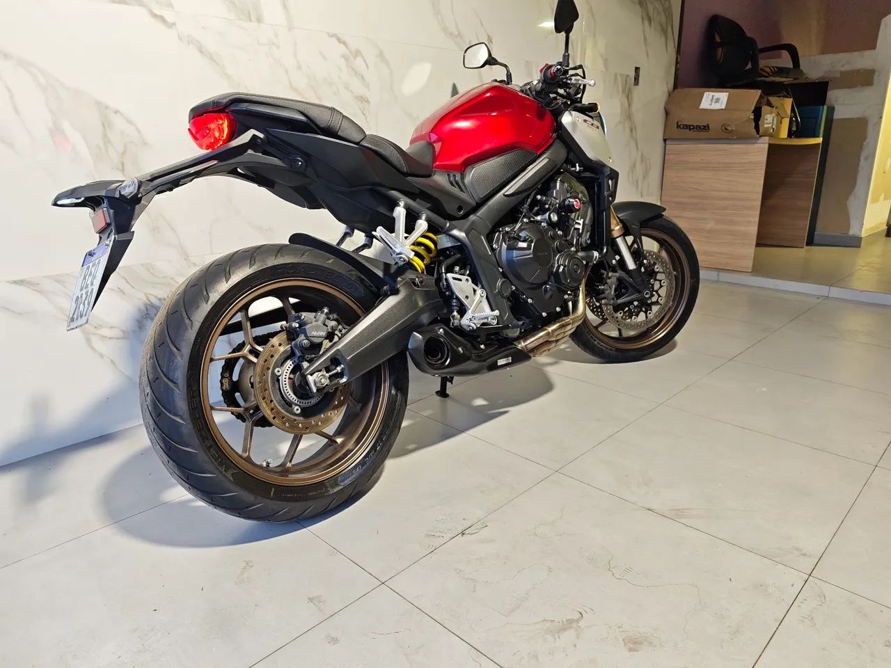 CB 650R - Foto 2