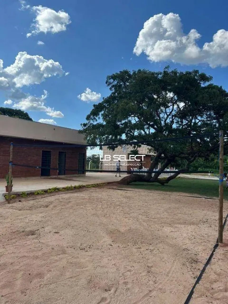 Chácara no bairro Chácaras Panorama com 2500 metros de área. - Foto 2