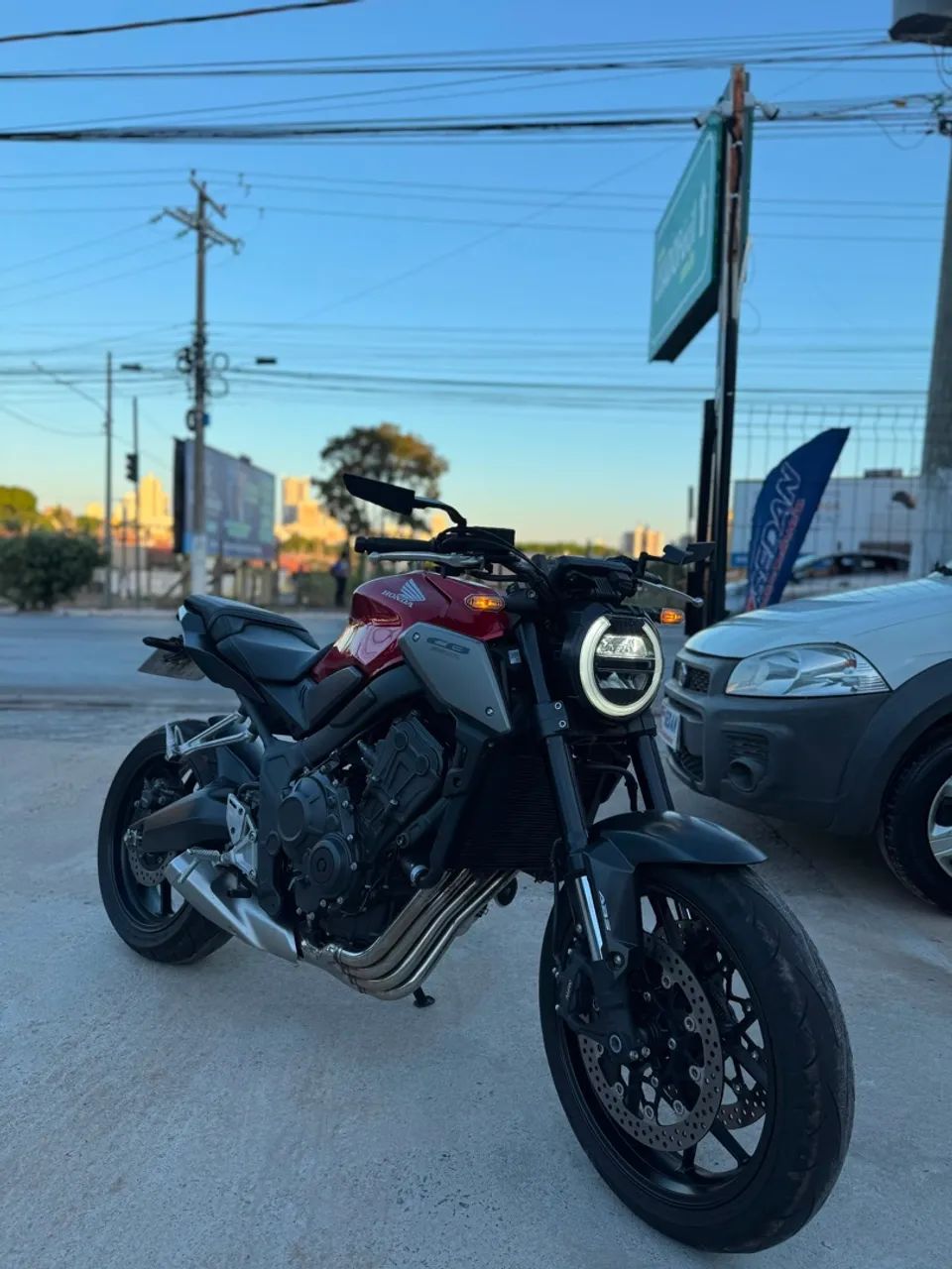 CB650r  - Foto 3