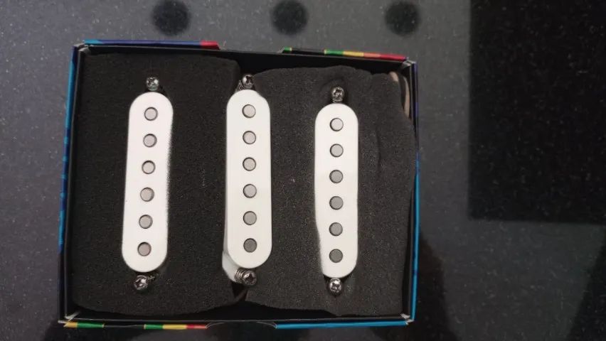 Set captadores Di Marzio True Velvet Vintage Impecáveis!! Sua strato agradece!! - Foto 3