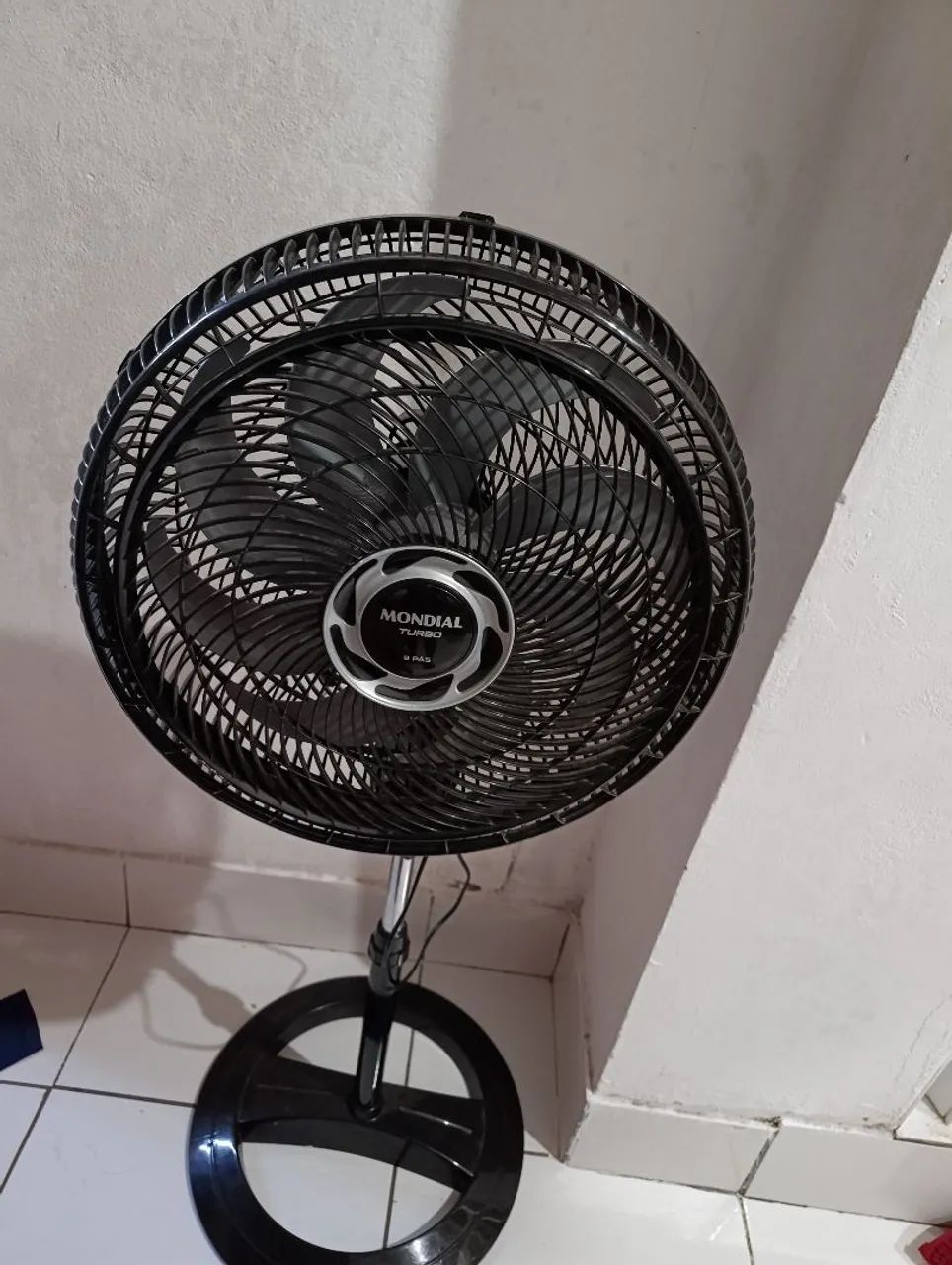Ventilador de coluna 8 pás 