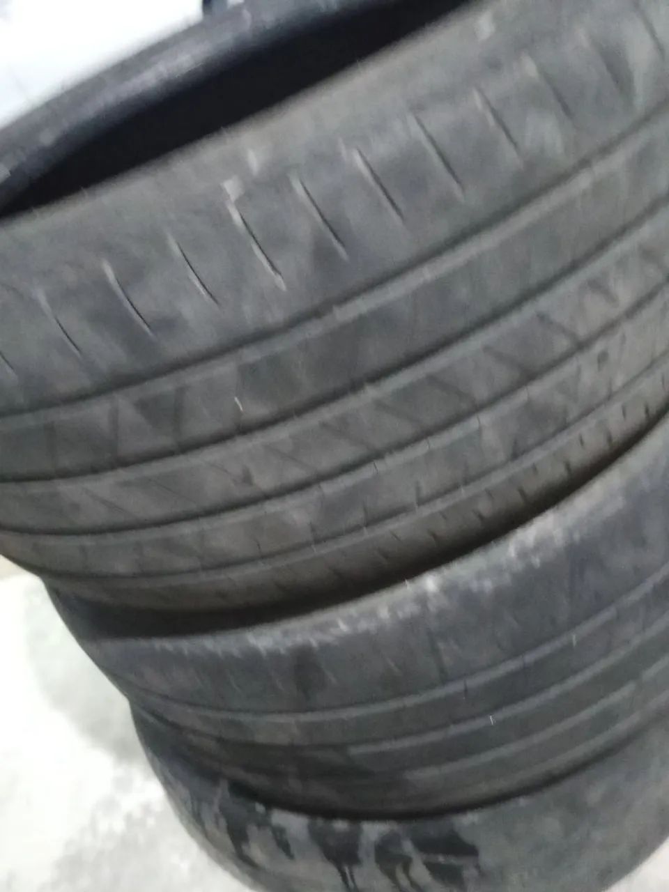 Pneus