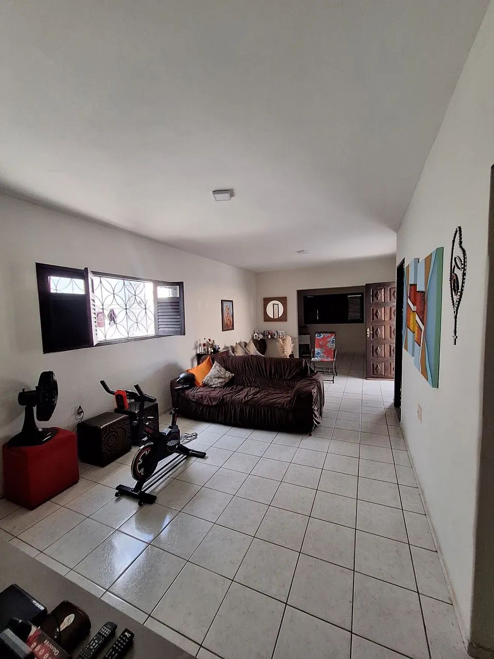 Casa com terreno 10x30 - Varjão - Foto 5