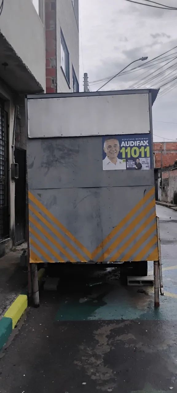 Vendo Trailer + Chapa + Estufa de 6 bandejas.