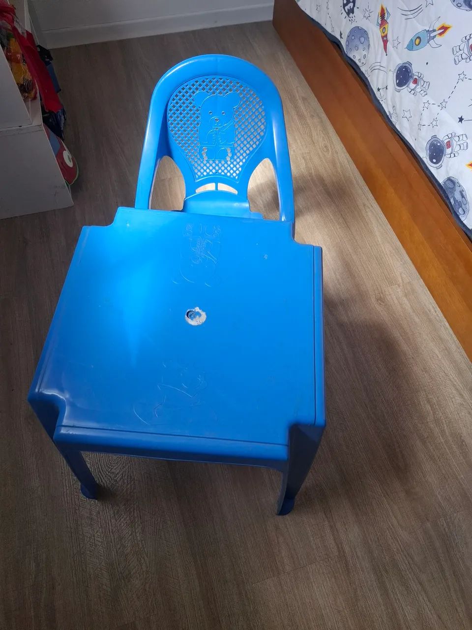 Mesa e cadeira  - Foto 2