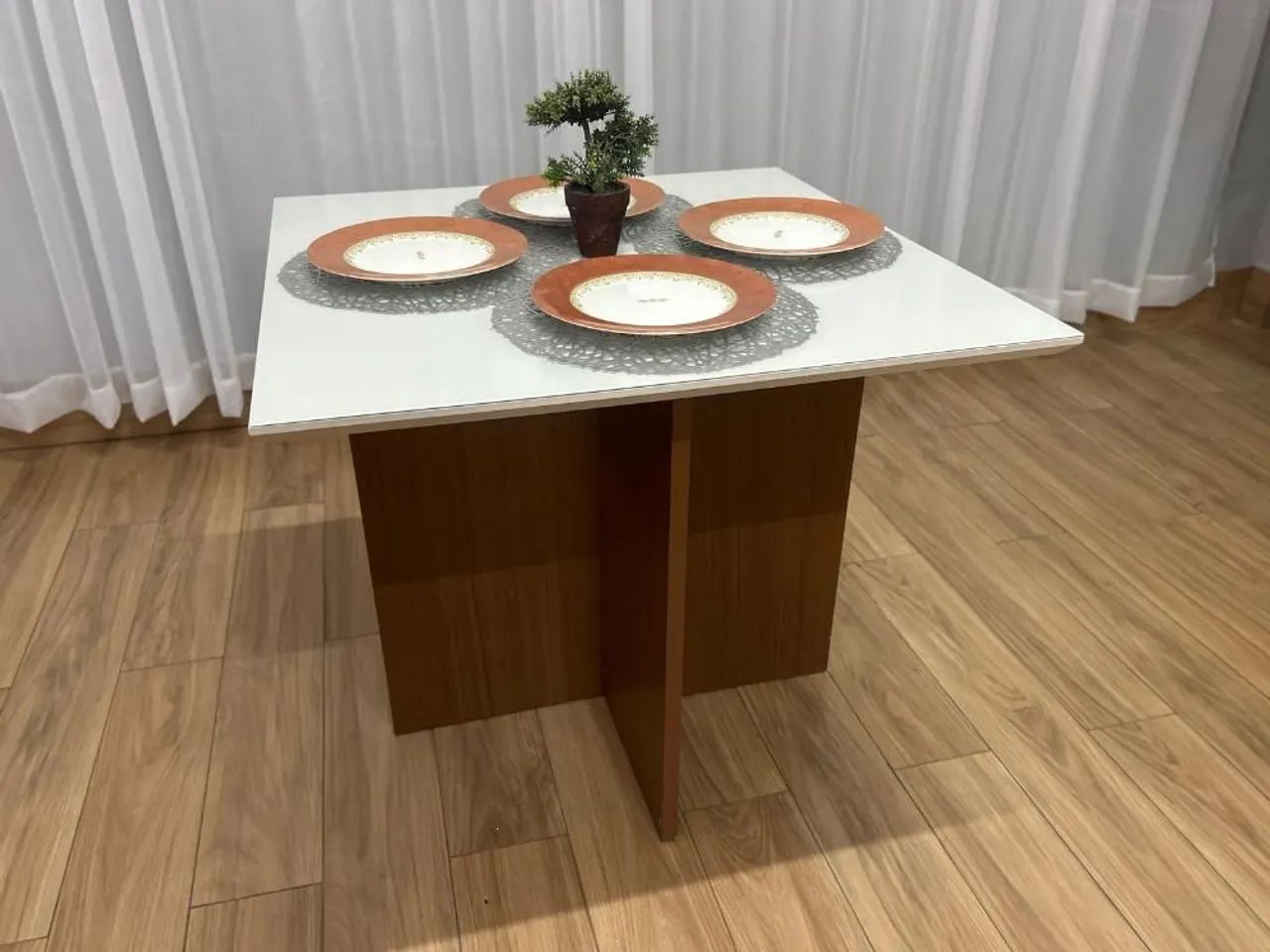 Mesa de Jantar Tampo 90x90 com 4 Lugares Veludo Cinza  - Foto 6