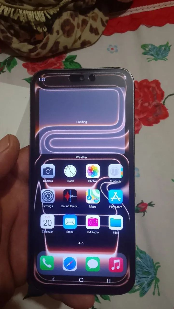 Vendo  iPhone 17 pro com sistema Android  - Foto 2