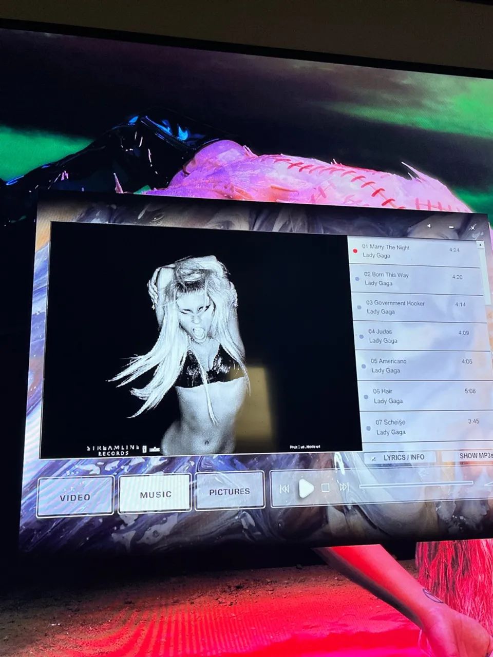 Lady Gaga Born This Way USB (SEM CAIXA) - Foto 5