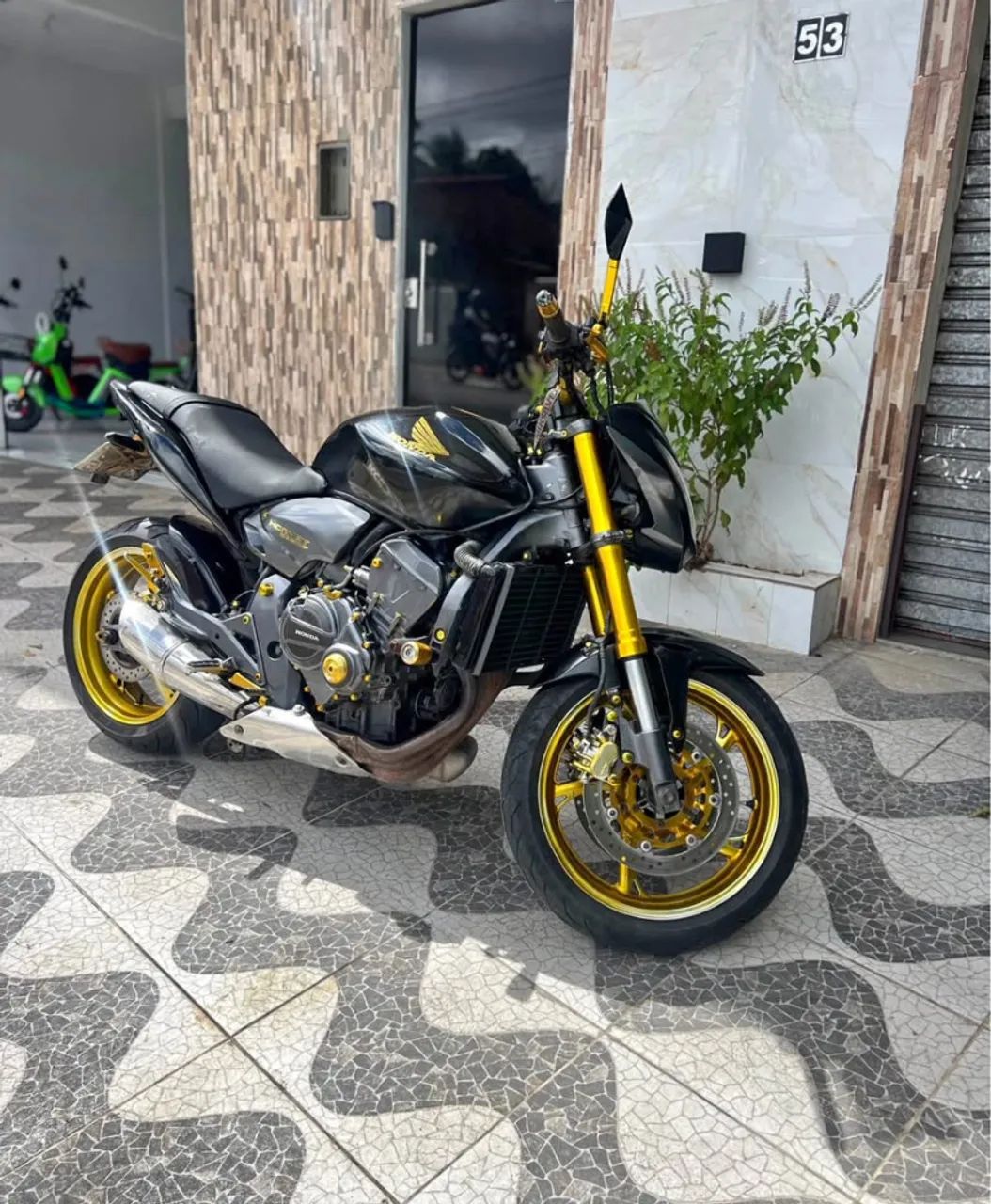 HONDA HORNET 