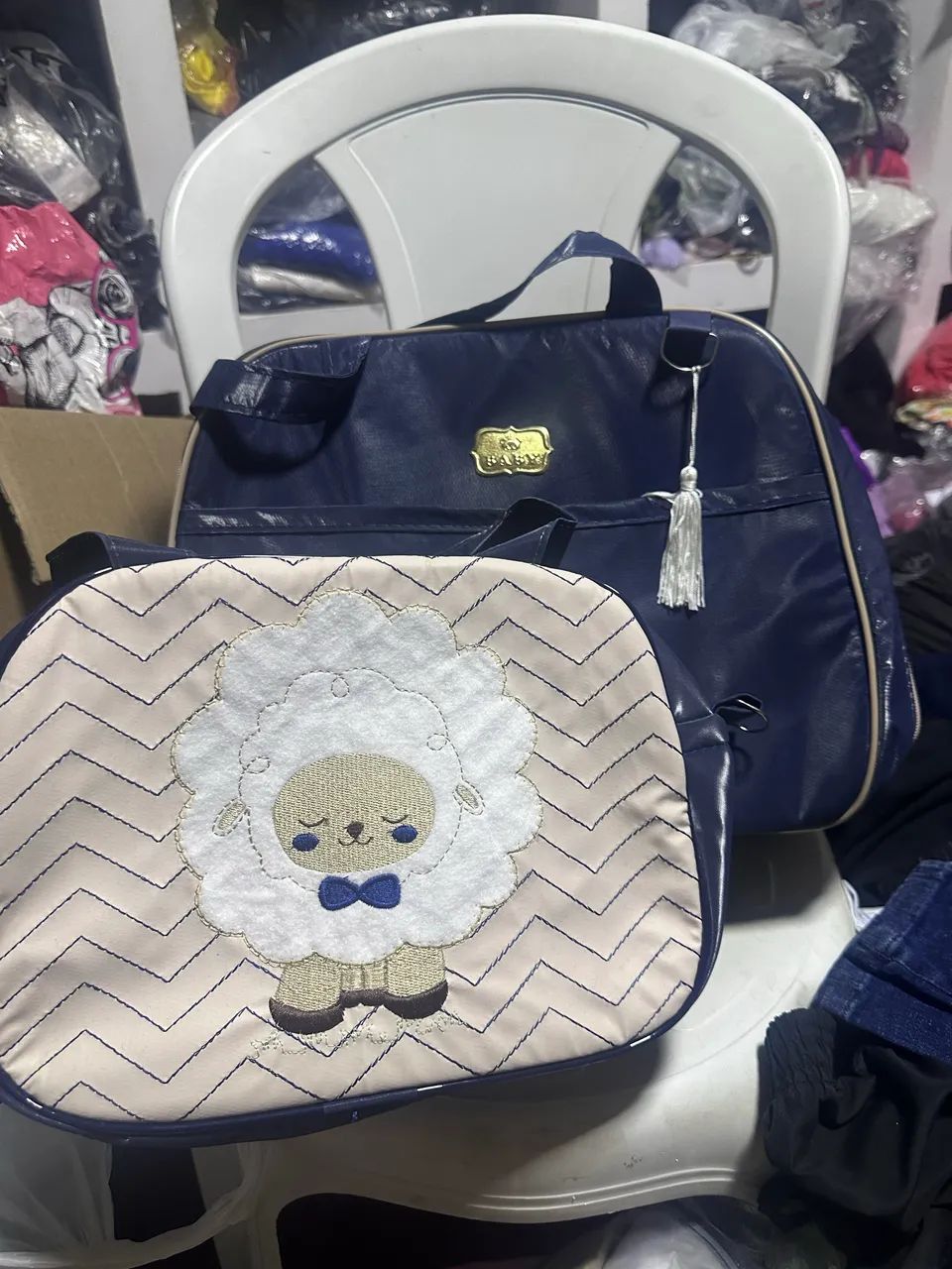 vendo bolsas infantis meninos mo