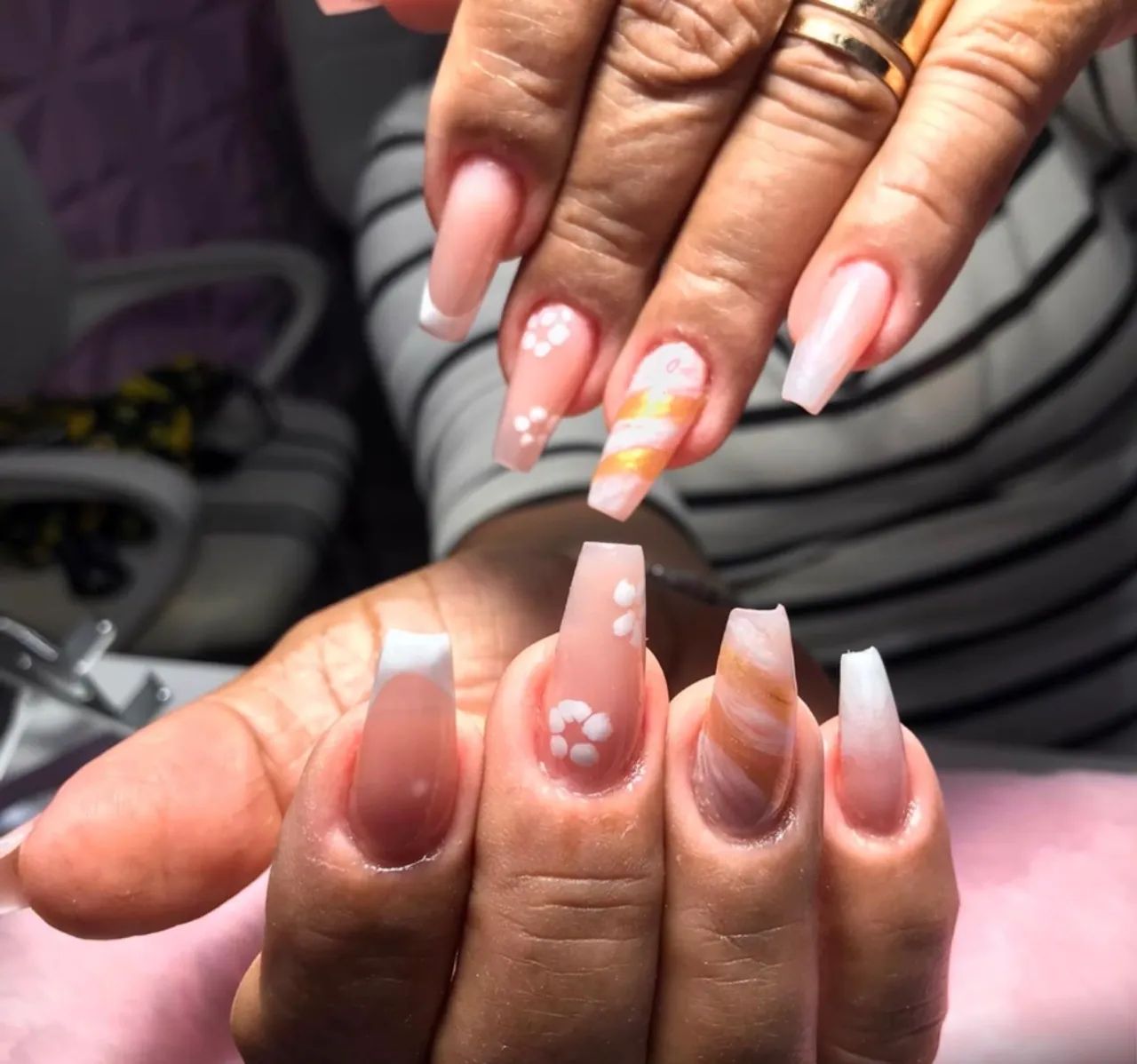 Contrata-se design de unhas e sobrancelhas  - Foto 4