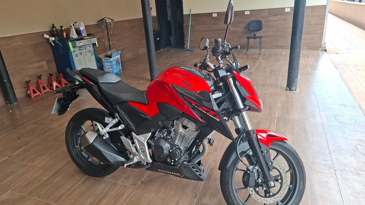 CB300F ABS - Foto 4