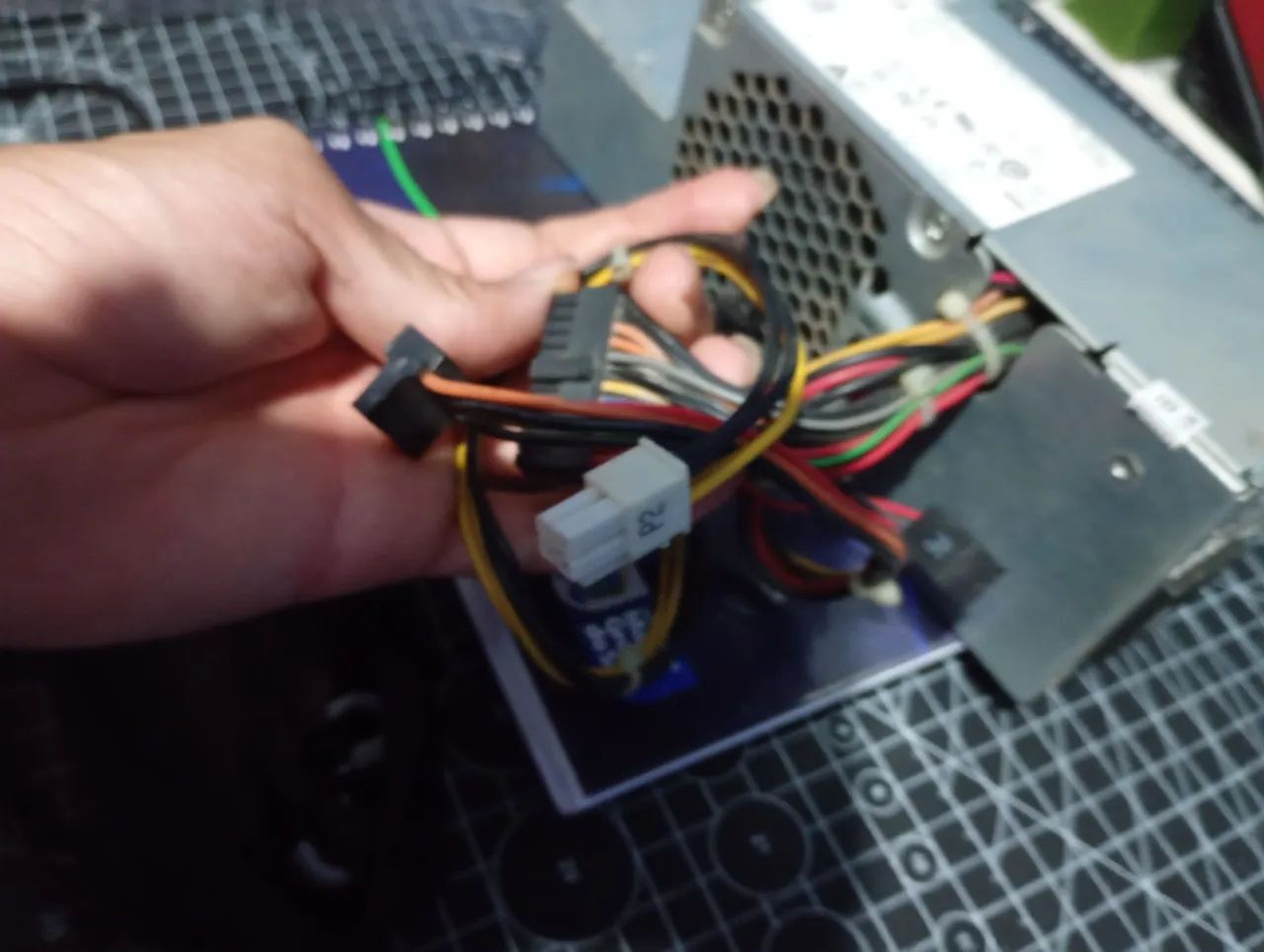Fonte Dell SFF de 235W - Foto 3