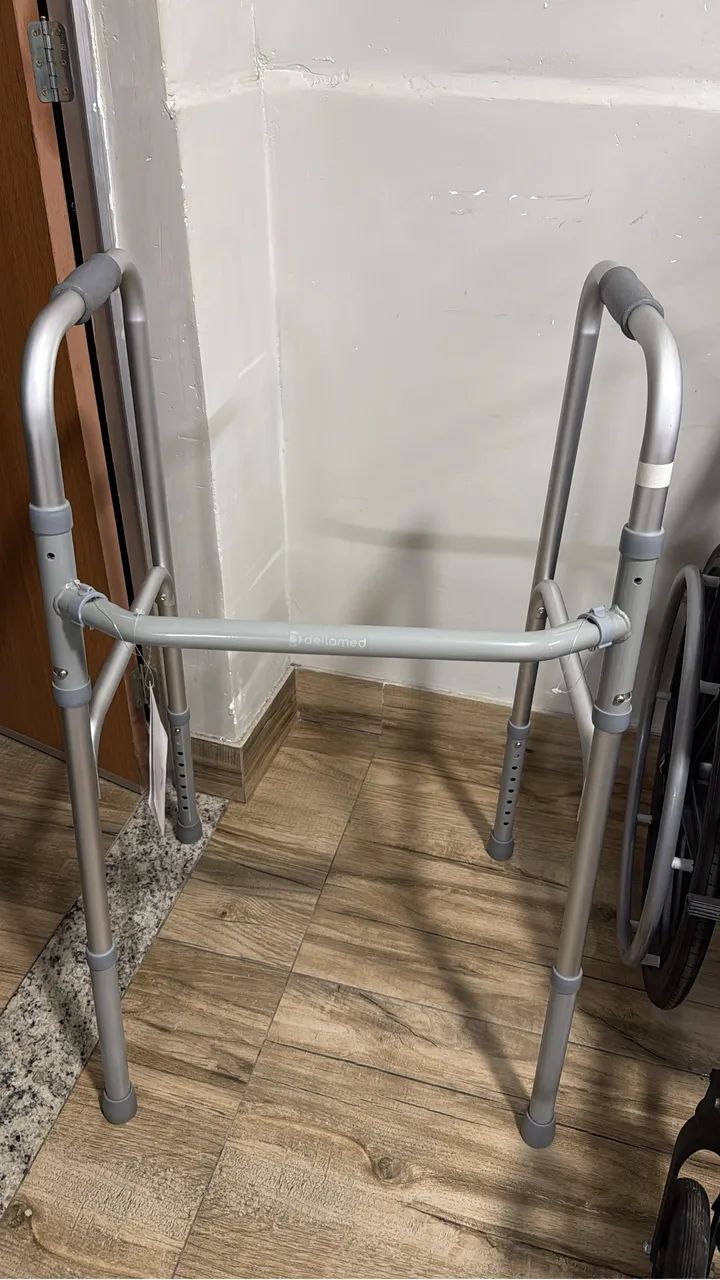 Andador articulado