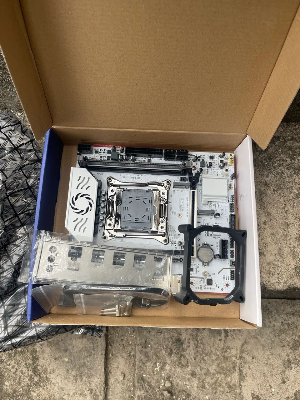 Kit Placa mãe e Processador Xeon X99 - Foto 4