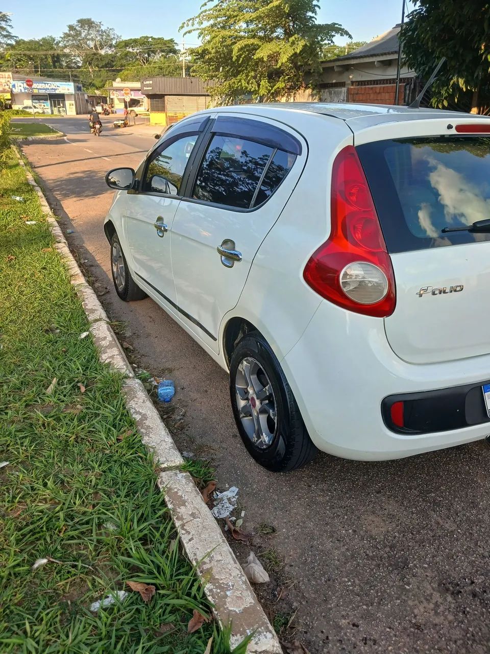Fiat Palio Attractive 1.0 EVO Fire Flex 8V 5P 2017 - Foto 2