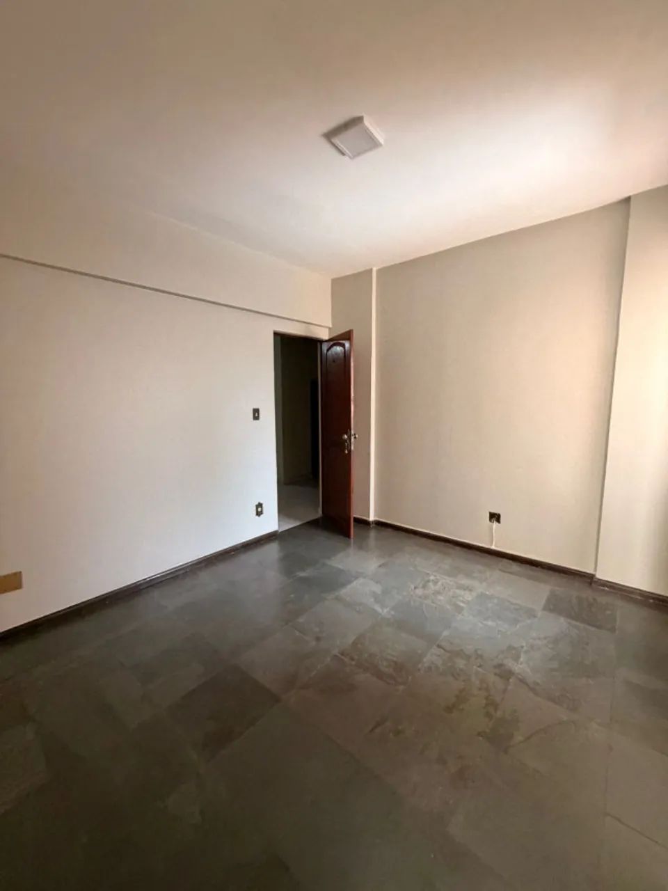 Apto, 75m², 1/4, 1 Vaga no Edifício Cláudio Chaves - Foto 3