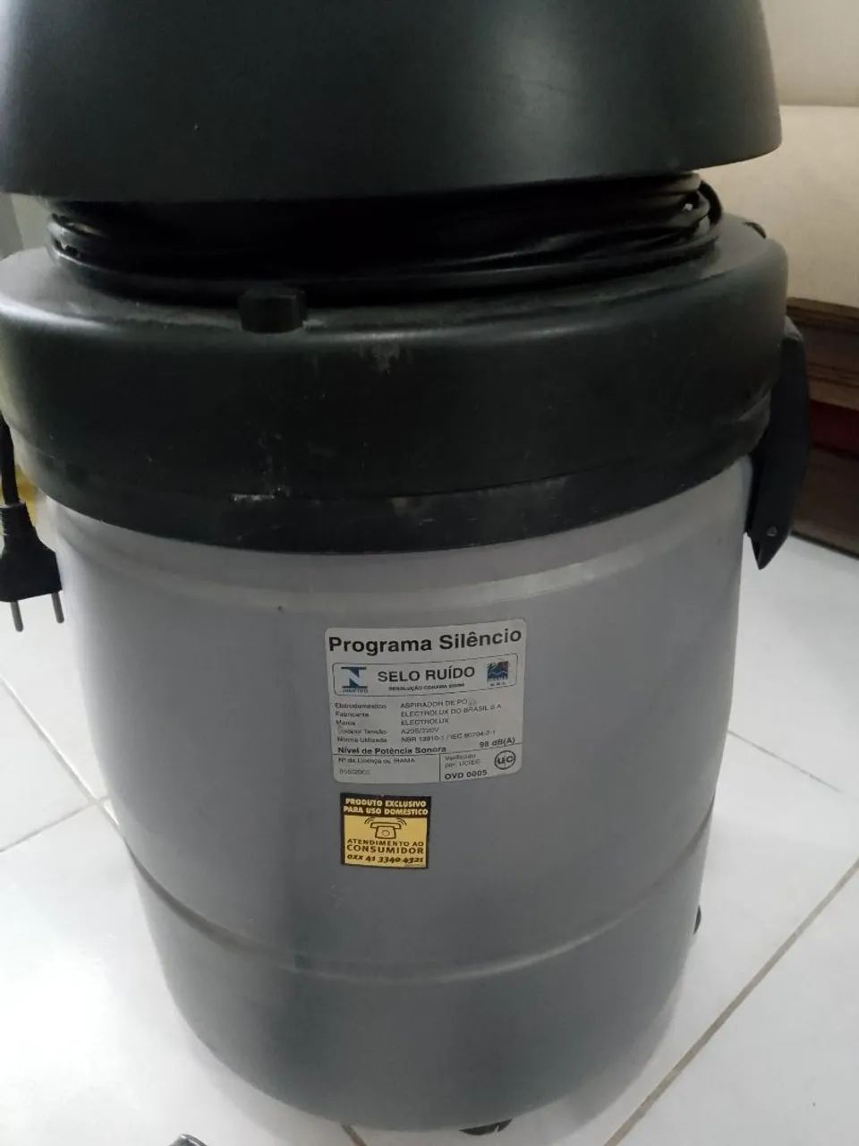 Aspirador de pó e líquido usado. - Foto 4