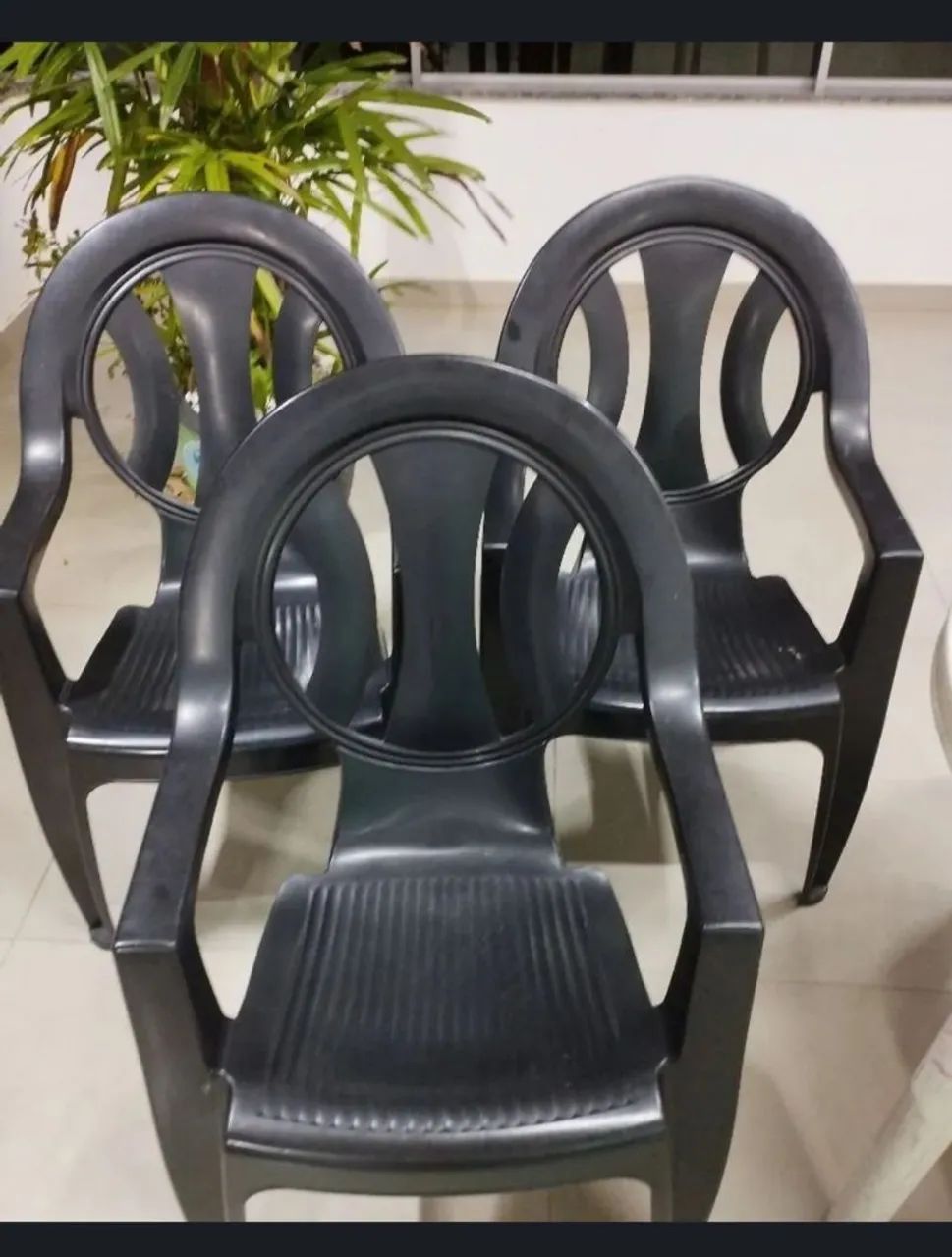 Cadeiras com mesa - Foto 2
